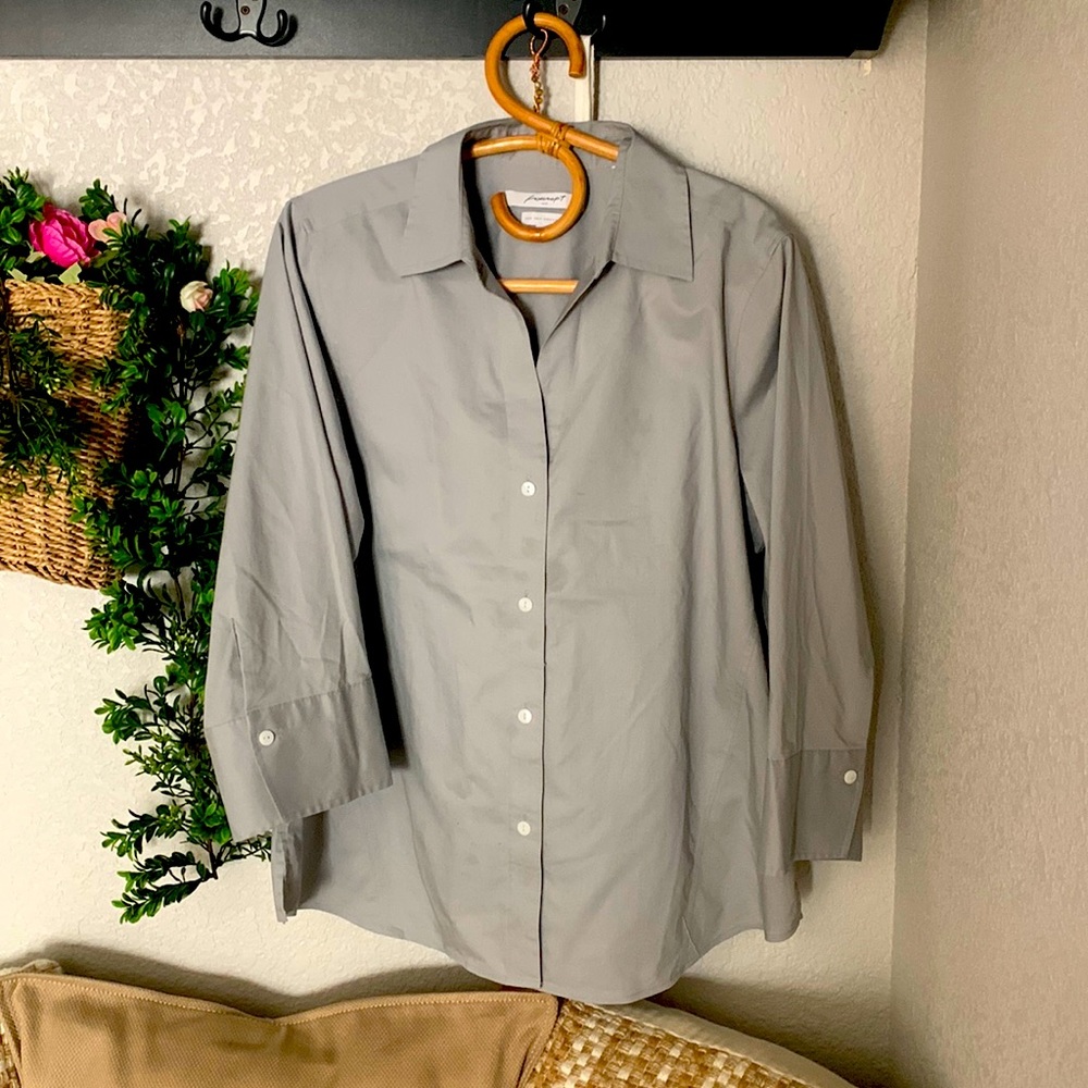 Foxcroft non iron stretch button up blouse Grey, womens size Lg